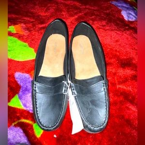 Old Navy size 9 loafers